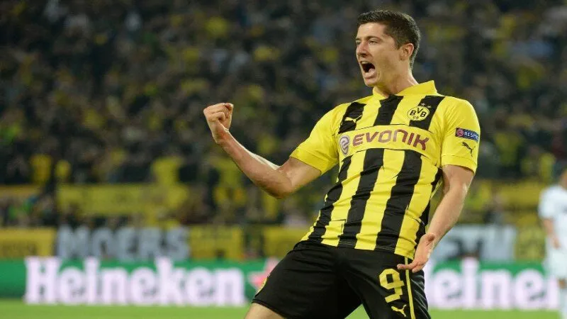 Anh có sự nghiệp rực rỡ tại Borussia Dortmund