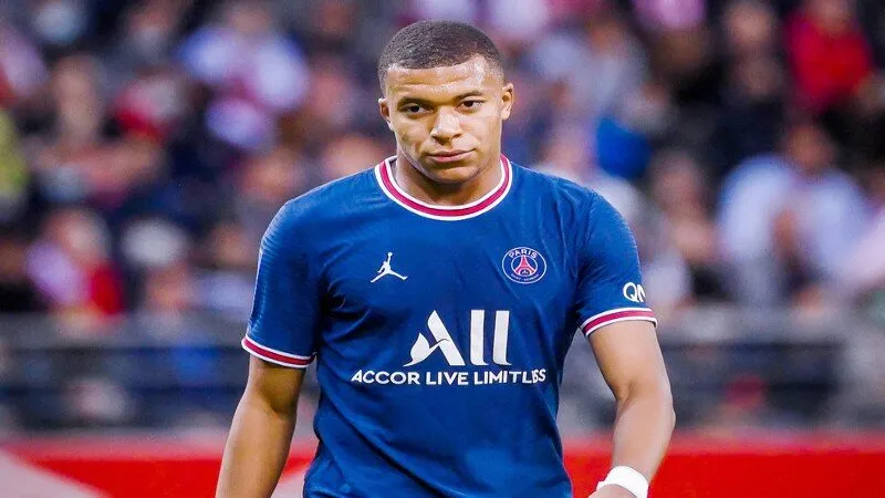 Cầu thủ Mbappe có tiểu sử như thế nào?